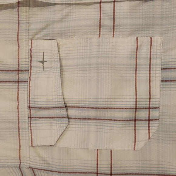 Habit Red White & Blue Plaid SPF 40+ Button-Up Shirt - Picture 3 of 11